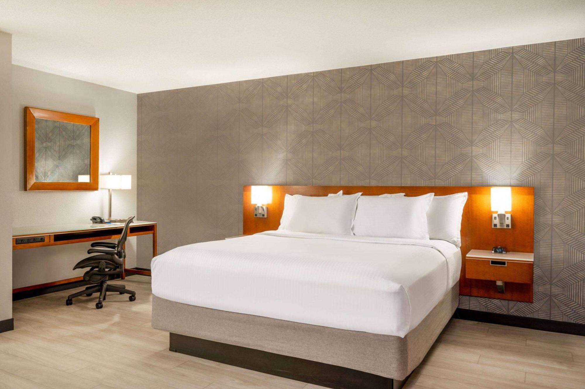 Wyndham Indianapolis Airport Hotel Buitenkant foto