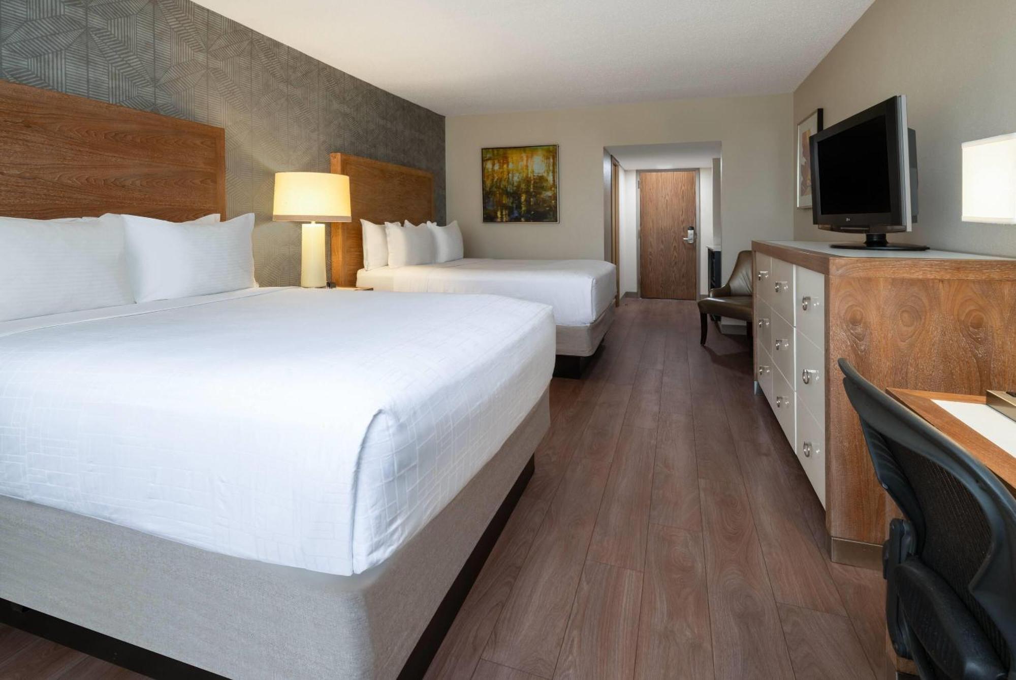Wyndham Indianapolis Airport Hotel Buitenkant foto